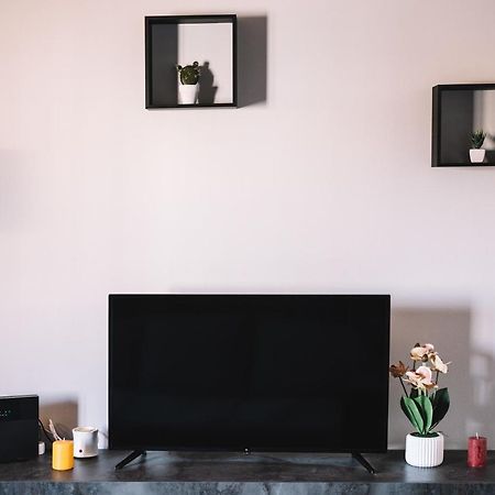 Giro Nel Mondo Apartments カターニア エクステリア 写真