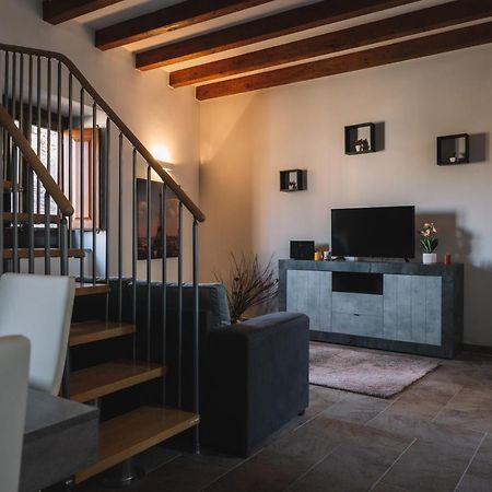 Giro Nel Mondo Apartments カターニア エクステリア 写真