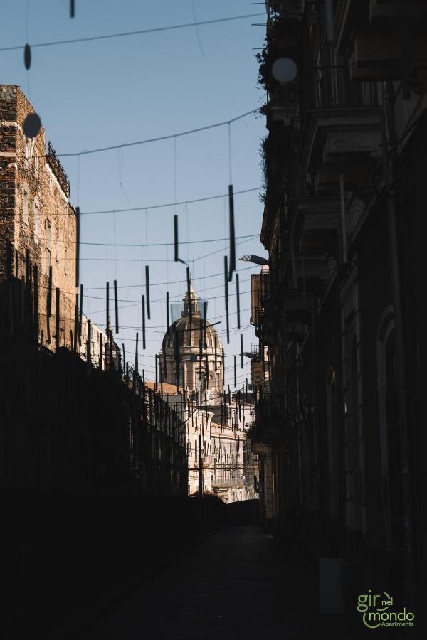 Giro Nel Mondo Apartments カターニア エクステリア 写真