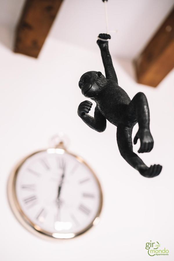 Giro Nel Mondo Apartments カターニア エクステリア 写真