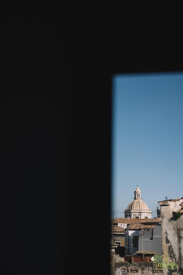 Giro Nel Mondo Apartments カターニア エクステリア 写真