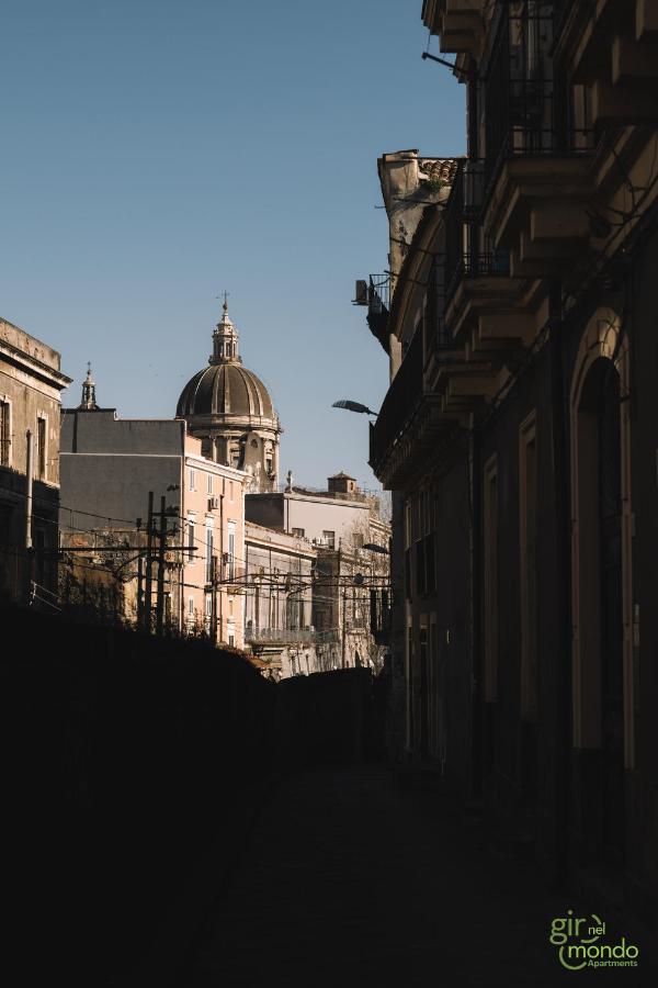 Giro Nel Mondo Apartments カターニア エクステリア 写真