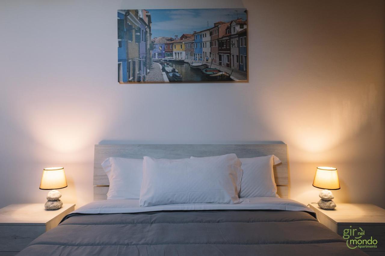 Giro Nel Mondo Apartments カターニア エクステリア 写真