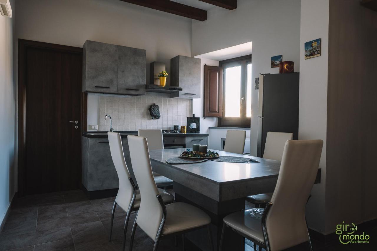 Giro Nel Mondo Apartments カターニア エクステリア 写真