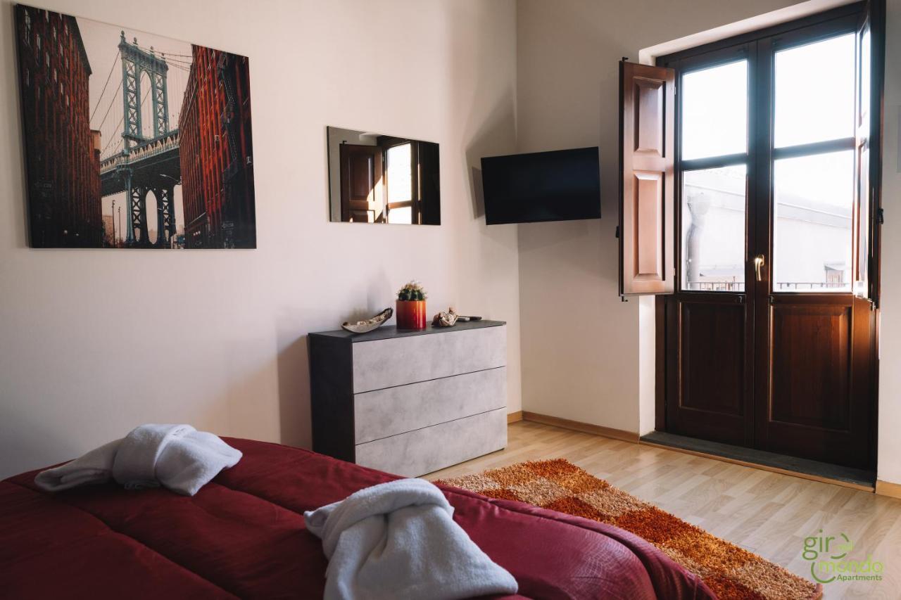 Giro Nel Mondo Apartments カターニア エクステリア 写真
